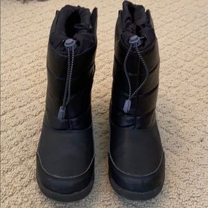 Black lands end girls snow boots